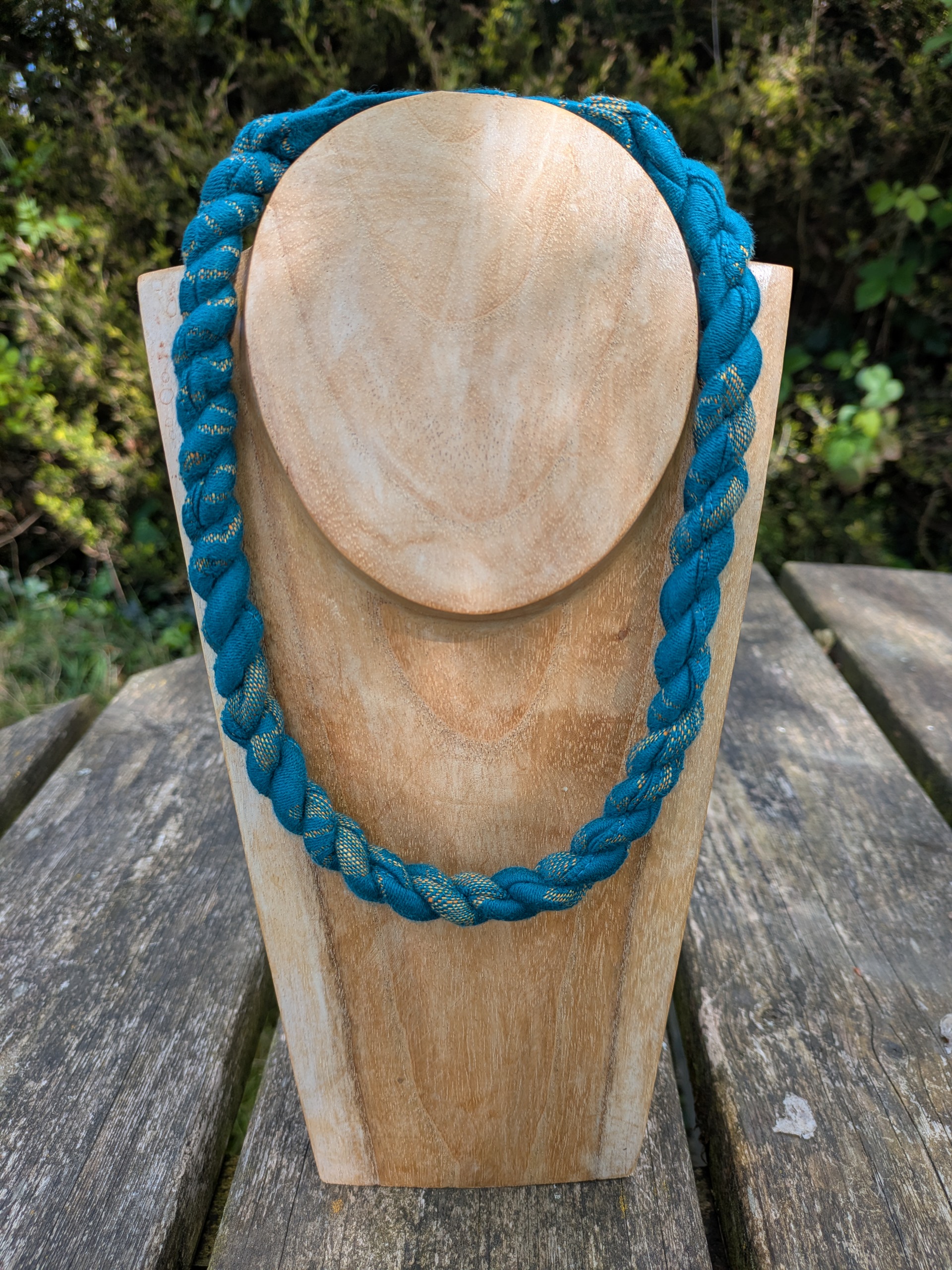 Oscha Misty mountains Journey Necklace